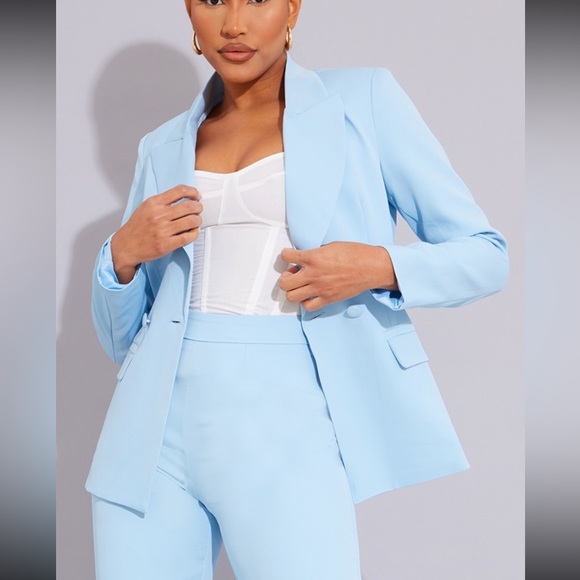 PrettyLittleThing Light Blue Woven Pocket Detail Double Breasted Blazer - Picture 4 of 9